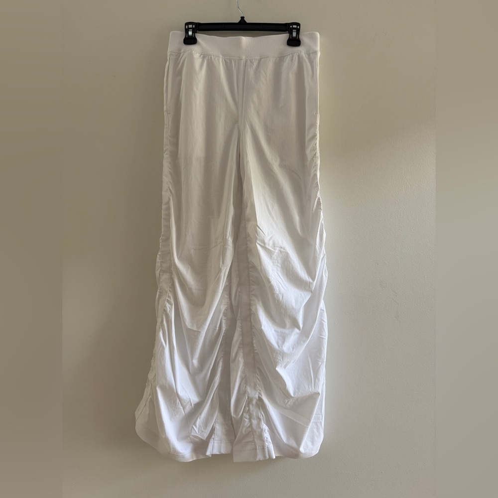NWOT LULULEMON Dance Studio Slim-Fit High-Rise Flared Pants Pants, Size Large